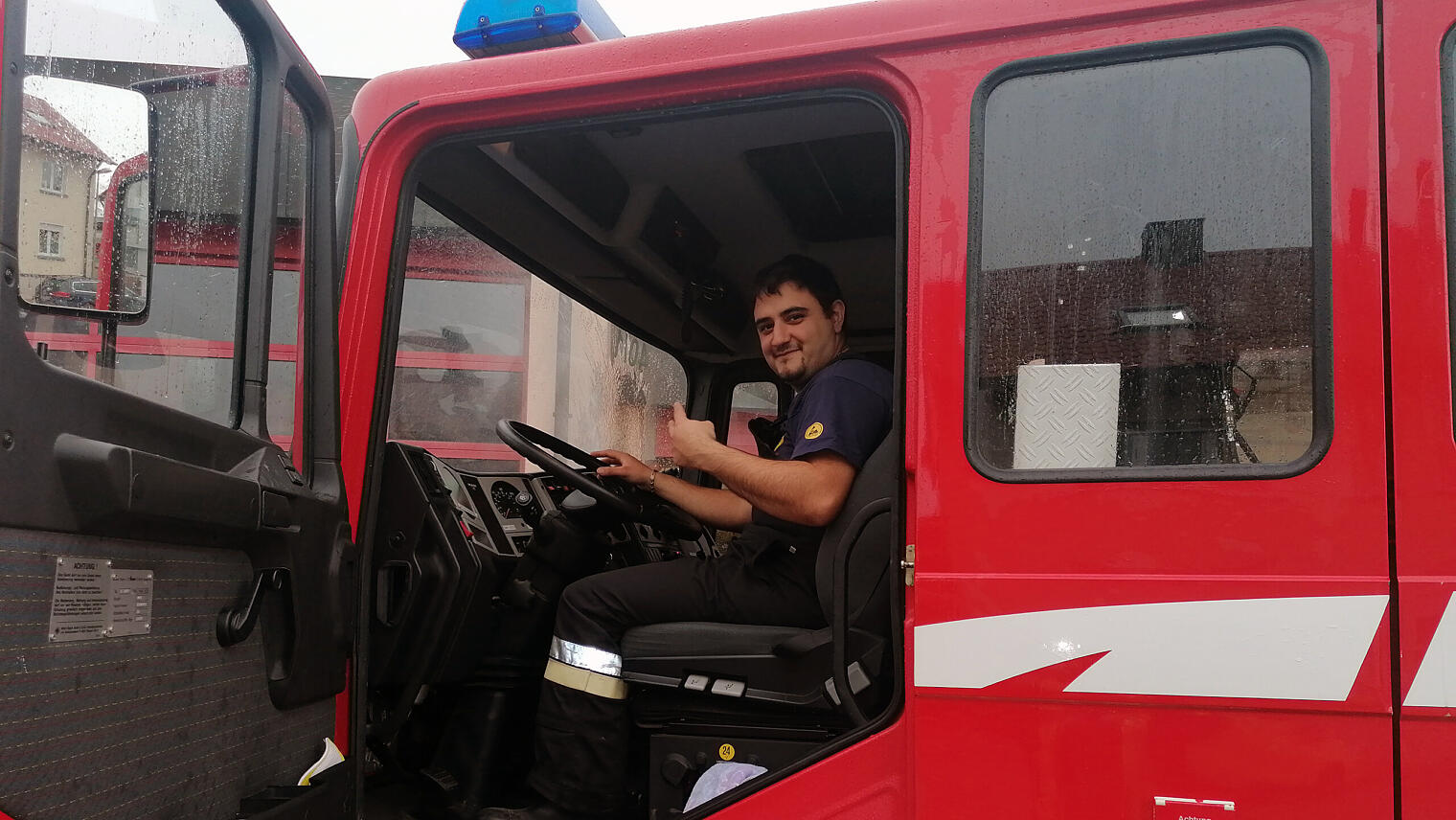 Warum Fadel Mohamad Alali bei der Feuerwehr mit anpackt…