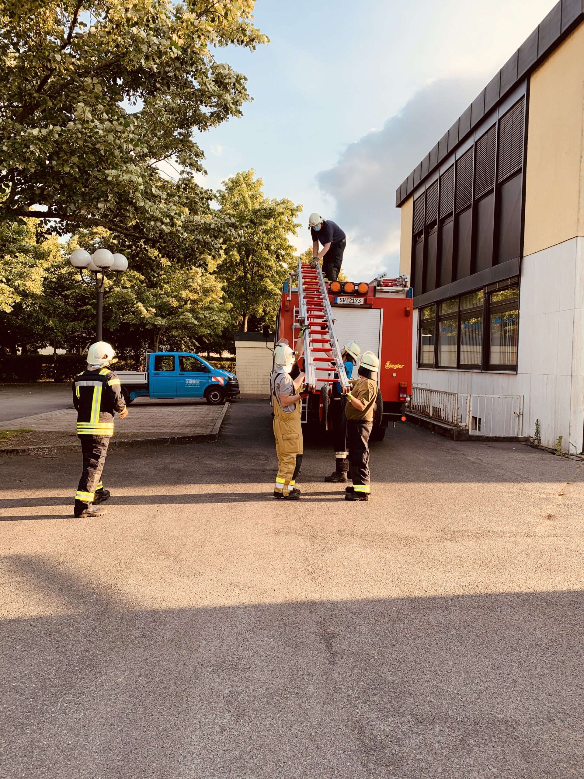 Übungsdienst – Tragbare Leitern