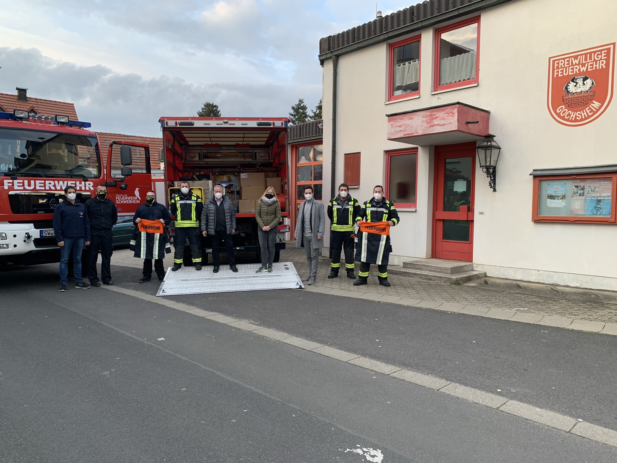 Gemeinsame Spende an die Deutsche Feuerwehrhilfe e.V.